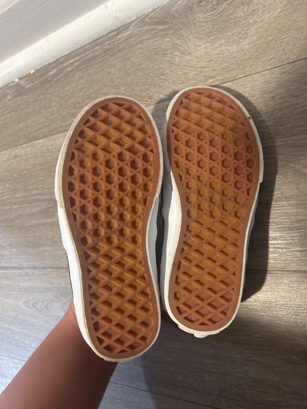 Vans - Picture 6 of 6